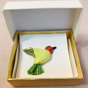 Beautiful Hummingbird Pin With Gift Box